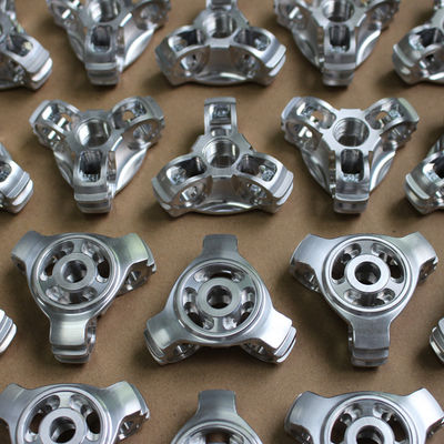 Matériel de usinage et de rotation de commande numérique par ordinateur de haute précision de pièces de l'aluminium 6061