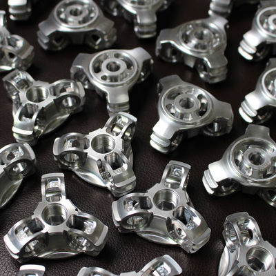 Finition extérieure argentée de anodisation de usinage en aluminium mécanique de haute précision de pièces de commande numérique par ordinateur