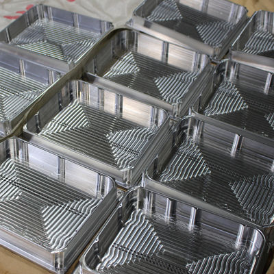 6061 pièces de fraisage en aluminium de commande numérique par ordinateur avec taper la finition M3 extérieure de polissage de ponçage