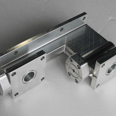 Composants de usinage bleu-foncé de haute précision, ODM d'OEM en aluminium de prototype de commande numérique par ordinateur