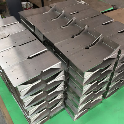 304 pièces de précision d'acier inoxydable, fabrication précise de tôle avec le tapement de soudure