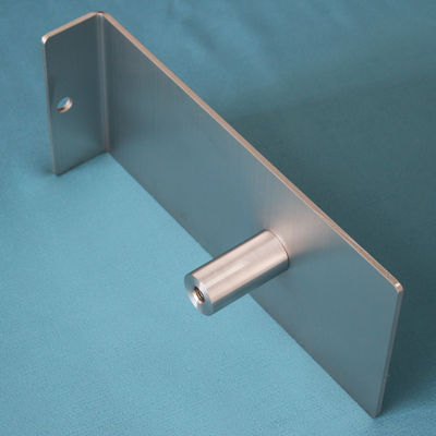 Pièces adaptées aux besoins du client de prototype de tôle, pièces tournées par haute précision pliées coupées par laser
