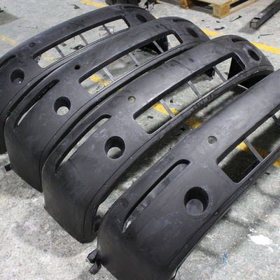 Moulage par injection en plastique de réaction de pièces de voiture RIM Low Volume Prototypes à la production