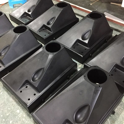 OEM de plastique adapté aux besoins du client de finition de RIM Large Parts Deburring Surface de moulage par injection