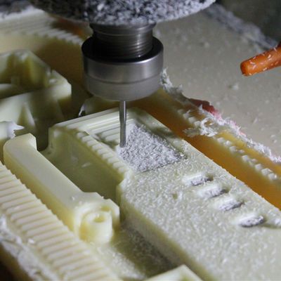 La commande numérique par ordinateur d'ABS a fraisé les pièces rapides de fabrication de prototype ébavurant la finition extérieure de ponçage