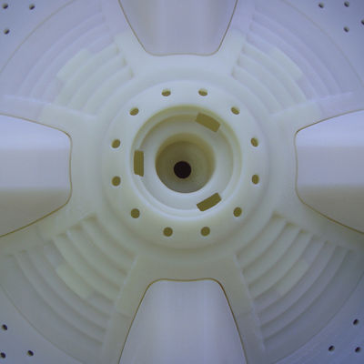 La commande numérique par ordinateur adaptée aux besoins du client a usiné le matériel rapide d'ABS de prototypes ponçant sablant la finition extérieure