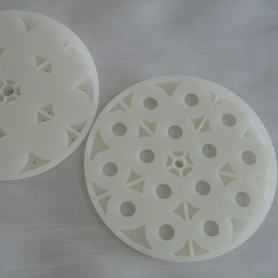 matériel en plastique de polypropylène des pièces pp de commande numérique par ordinateur de haute précision de 0.01mm